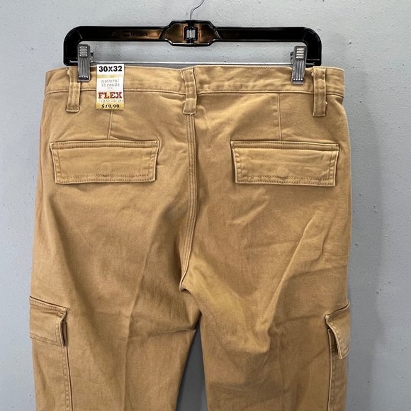 Natural Threads Flex Khaki Cargo Pants Jeans Straight Fit size 30x32 Men NWT - Picture 4 of 5